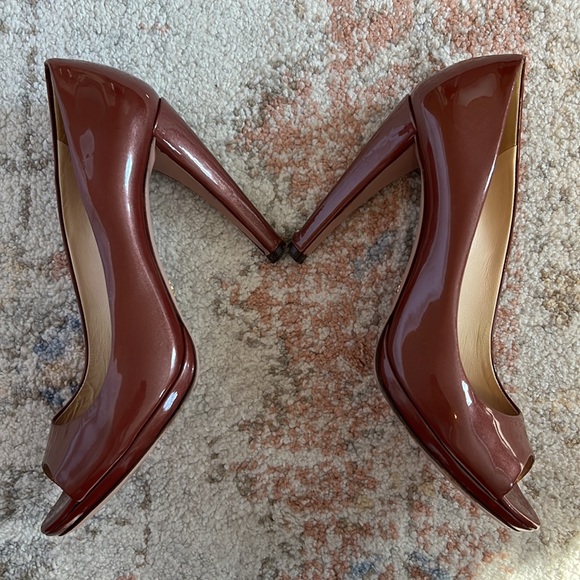 Prada Curved Heel - Picture 5 of 9